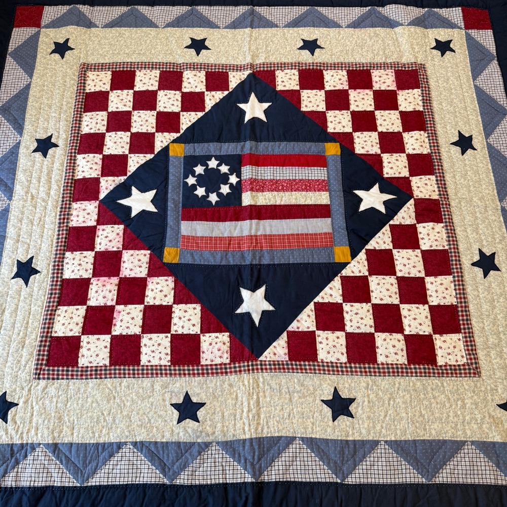 Handmade Americana Patchwork Quilt Betsy Ross Flag Queen 98x88 Red White Blue